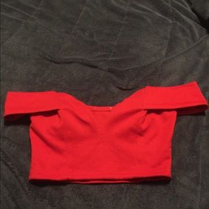 Crop top